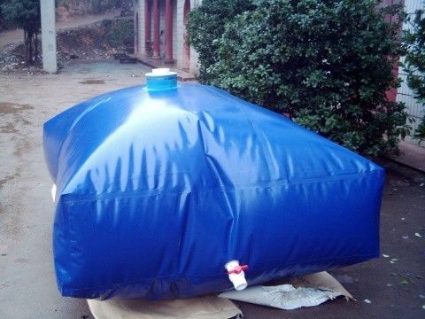 2000 लीटर टारपौलीन वाटर टैंक फोल्डेबल पीवीसी बड़ी क्षमता स्क्वायर आकार का पानी टैंक