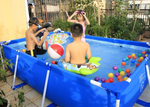 परिवार के लिए जलरोधक पीवीसी स्विमिंग पूल इनडोर inflatable