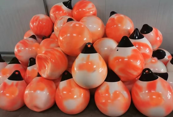 A65 मौसम प्रतिरोधी पीवीसी inflatable नाव Fender Buoys पेशेवर बड़े समुद्री Fender
