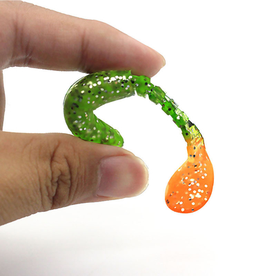 नरम टी पूंछ मोनो लुक पीवीसी बायोनिक नकली चारा मछली पकड़ने 16 रंग 8CM 6g